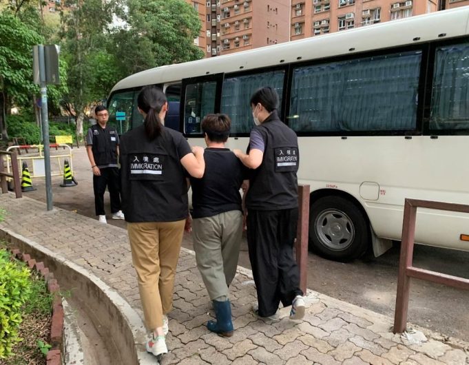 21 individuals were arrested during anti-illegal worker operations 21 individuals were arrested