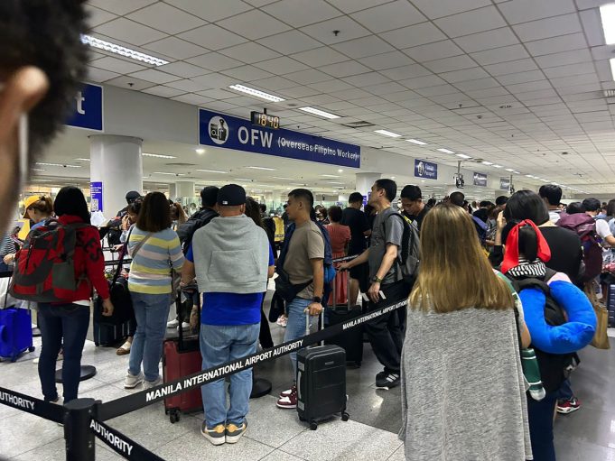 Bureau of Immigration (BI) ready for ‘ber’ months, to open green lane for OFWs OFWs_NAIA_photo
