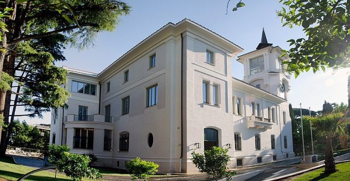 Kumpanyang idinadawit sa Italy recruitment scam, kinasuhan ng NBI Embassy of the Philippines in Rome, Italy. credit: Wikipedia