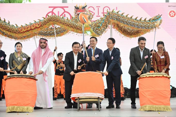 Over 30,000 members of public take part in Asia+ Festival Over 30,000 members of public take part in Asia Festival