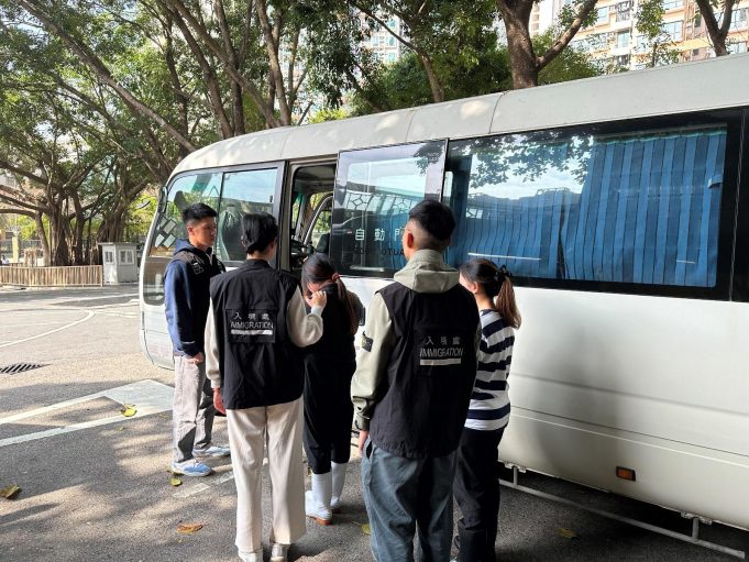 22 persons arrested during anti-illegal worker operations 22 persons arrested during anti-illegal worker operations