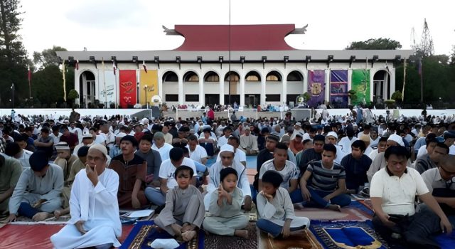 Malacañang Declares April 10 as National Holiday in Celebration of Eid’l Fitr Malacañang Declares April 10 as National Holiday in Celebration of Eid'l Fitr v2