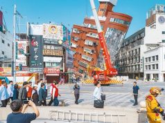 Workers rush to stabilize and shore up damaged buildings in Taiwan after devastating earthquake Workers rush to stabilize and shore up damaged buildings in Taiwan