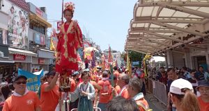 Tens of Thousands of Revelers Brave Heat for Cheung Chau’s Beloved Bun Festival Bun Festival 2024 04