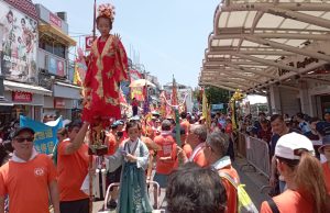 Tens of Thousands of Revelers Brave Heat for Cheung Chau’s Beloved Bun Festival Bun Festival 2024 04