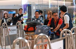 Hong Kong passenger among 20 in intensive care after turbulent Singapore Airlines flight Hong Kong passenger among 20 in intensive care after turbulent Singapore Airlines flight