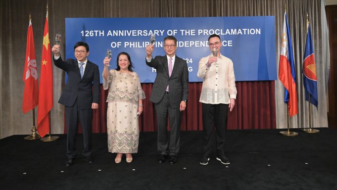 Hong Kong Financial Secretary Celebrates Philippine Independence Day, Highlights Strong Bilateral Ties Mr Paul Chan, attended the Reception in Celebration of 126th Anniversary of Proclamation of Philippine Independence