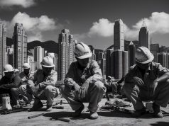 Employers Told to Protect Workers from Scorching Temperature – HK Labour Department a-striking-photo-of-hong-kong-construction-workers