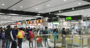 New Beijing Travel Permit Surges in Popularity Among Hong Kong Residents Hong Kong to China immigration border