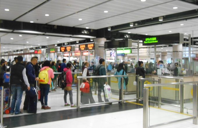 New Beijing Travel Permit Surges in Popularity Among Hong Kong Residents Hong Kong to China immigration border