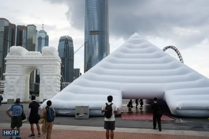 Inflatable Wonders Exhibition Sparks Controversy, Organizer Vows Show Will Go On Inflatable Wonders Exhibition