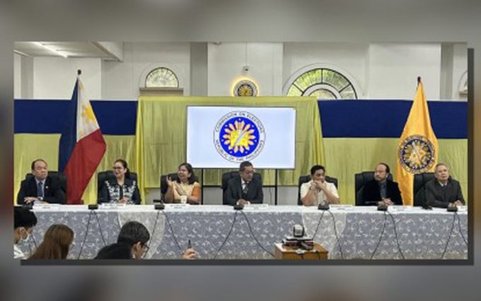 Comelec execs unfazed by quit calls over bribery claims comelec-execs-presscon17-july-2024pna-photo-by-fgp