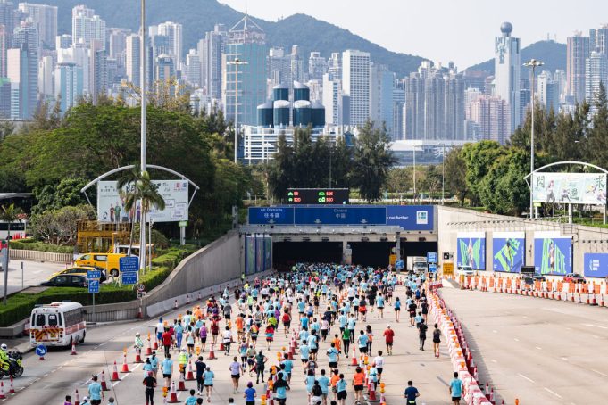 Registration Opens for 2024 Standard Chartered Hong Kong Marathon 2024HKM_1223-scaled v2
