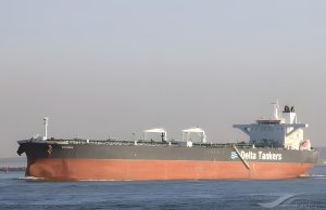 23 Filipino Seafarers Rescued from Missile-Struck Tanker by French Navy The crude oil tanker MT Sounion_upscayl_3x_realesrgan-x4plus