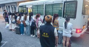 Tsuen Wan Police Bust Anti-Pornography Operation, Arrest 20 Tsuen Wan Police Bust Anti-Pornography Operation