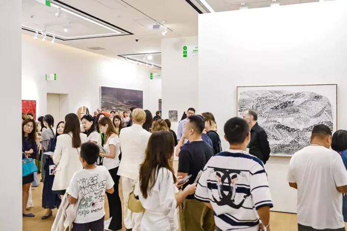 ART021 Hong Kong Contemporary Art Fair Draws Over 30,000 Visitors, Exceeds Sales Expectations Art021 Launches in Hong Kong with a Promising New Art Fair