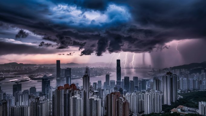 Typhoon signal 8 to be issued at 6.20pm – HKO Hong Kong's skyline under siege from an impending thunderstorm