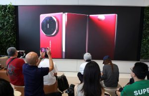 Huawei Unveils World’s First Trifold Smartphone, Challenging Apple’s Latest AI-Powered iPhone Huawei unveiled the world's first tri-foldable phone