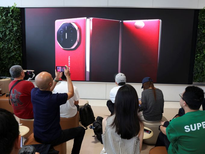 Huawei Unveils World’s First Trifold Smartphone, Challenging Apple’s Latest AI-Powered iPhone Huawei unveiled the world's first tri-foldable phone