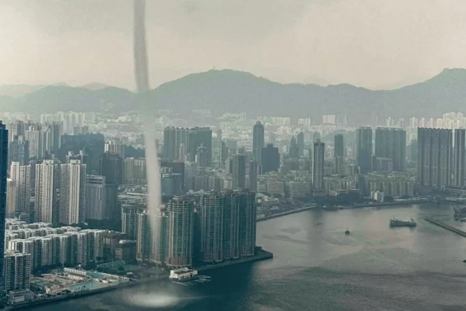 Rare Waterspout Spotted in Hong Kong’s Victoria Harbour waterspout in Victoria Harbour