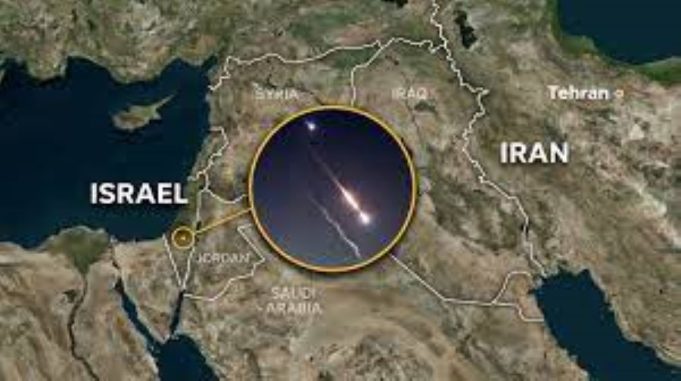 Iran Unleashes Missile Barrage on Israel in Dramatic Escalation of the Regional Conflict Iran missile attack on Israel infographics v1
