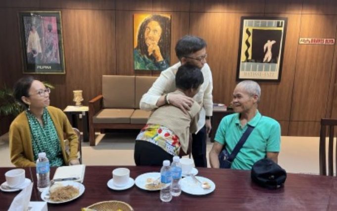 Family of Mary Jane Veloso Reunited as Sister Returns from Saudi Arabia DMW vows support as Mary Jane's sister returns home