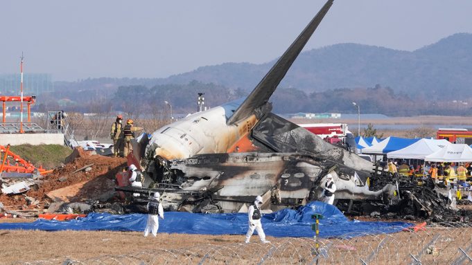 Deadly South Korea Air Crash in Muan Leaves 179 Dead, Nation in Shock South Korea plane crash v2