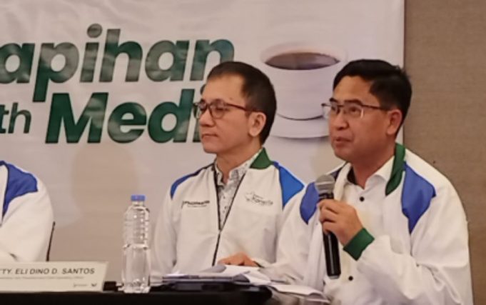PhilHealth Assures Members it has Sufficient Funds for Benefit Packages philhealth-officials