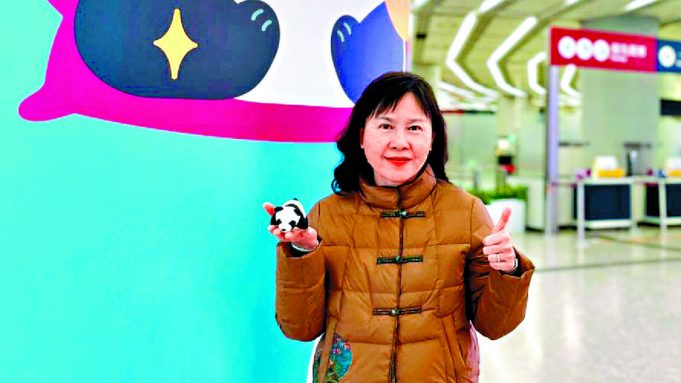 Government Boosts Public Transport for Lunar New Year Surge, Officials Announce Secretary for Transport and Logistics Mable Chan
