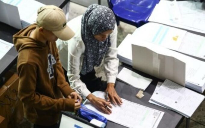 Comelec Reports Progress in Ballot Printing for May Elections ballot-verification-amoranto-2025feb13-jbondoc-2