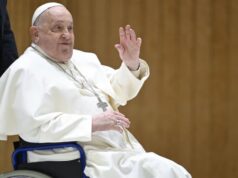 Pope Francis Shows Signs of Improvement After Hospitalization for Pneumonia pope francis health
