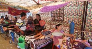 Philippines Mobilizes Aid for Overseas Workers After Myanmar Earthquake myanmar-quake-injured-2025march-xinhua