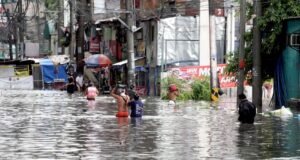 Quezon City, Cavite, and Calumpit in State of Calamity Due to Widespread Flooding Araneta and E. Rodriguez Sr. Avenue in Quezon City v2