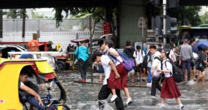 2 more potential typhoons will enter the PAR in next 24 hours Taft and UN Avenues in Manila flood