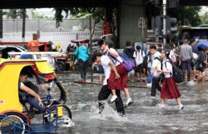 2 more potential typhoons will enter the PAR in next 24 hours Taft and UN Avenues in Manila flood