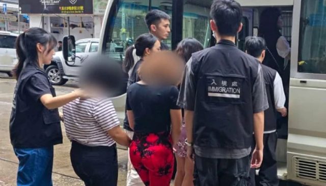 DMW assures full legal and welfare support for 6 OFWs arrested DMW assures full legal and welfare support for 6 OFWs arrested