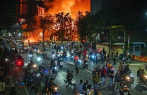 Five Dead in Indonesia Unrest as Parties Agree to Cut Lawmakers’ Allowances Indonesia Unrest