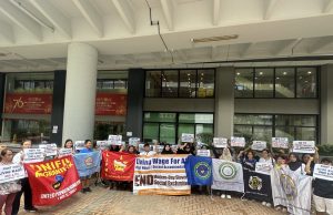 Hong Kong Migrant Workers Demand for HK$6,172 Living Wage, Protest Wage Freeze Hong Kong Migrant Workers Demand for HK$6,172 Living Wage