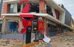 Powerful Quake Kills 27 in Central Philippines; Rescuers Race Against Aftershocks Powerful Quake Kills 19 in Central Philippines; Rescuers Race Against Aftershocks