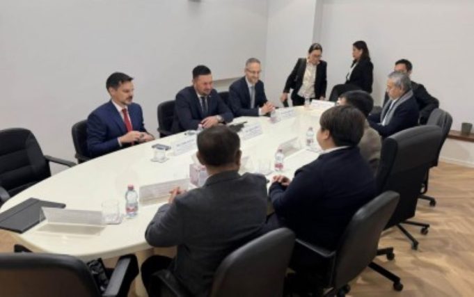 Philippines Strengthens Support for Migrant Workers in Hungary and Beyond dmw-meeting-with-ace