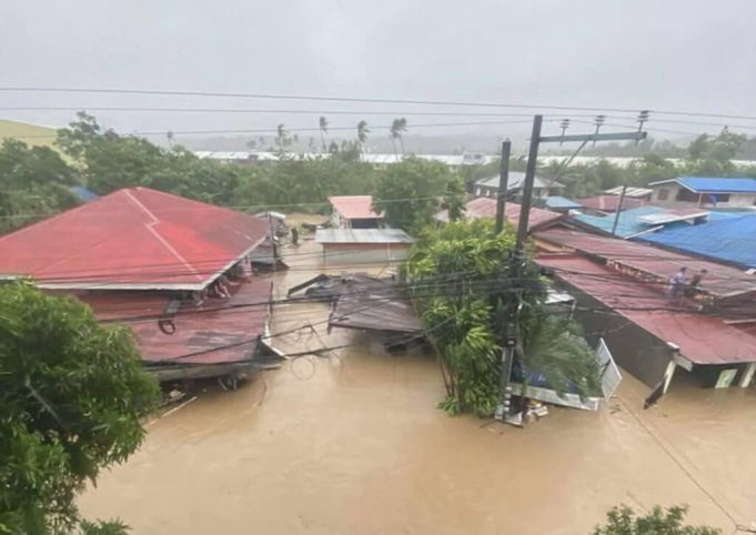 Typhoon Tino (Kalmaegi) Kills at Least 3, Forces Hundreds of Thousands to Flee in Central Philippines Typhoon Tino Metro Cebu