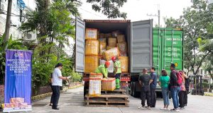 Customs Rolls Out Online Portal to Track Holiday Balikbayan Deliveries Nationwide Customs Rolls Out Online Portal to Track Holiday Balikbayan Deliveries Nationwide