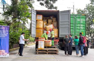 Customs Rolls Out Online Portal to Track Holiday Balikbayan Deliveries Nationwide Customs Rolls Out Online Portal to Track Holiday Balikbayan Deliveries Nationwide