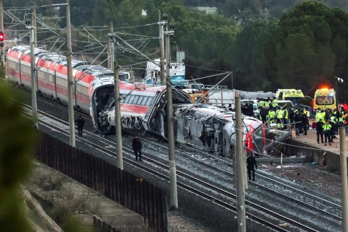 Death Toll Rises to 39 After Two High-Speed Trains Collide in Southern Spain Scores dead, wounded after train collision in Spain