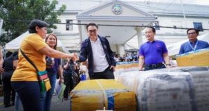 Bureau of Customs Begins Final Push to Deliver Thousands of Abandoned ‘Balikbayan’ Boxes Bureau of Customs Begins Final Push to Deliver Thousands of Abandoned 'Balikbayan' Boxes