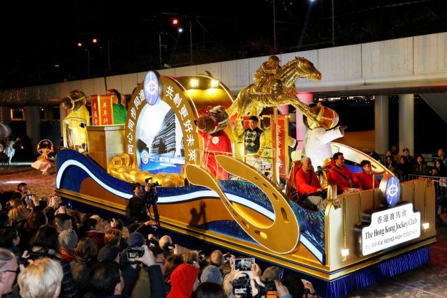 Hong Kong welcomes Year of the Horse with packed Lunar New Year parade