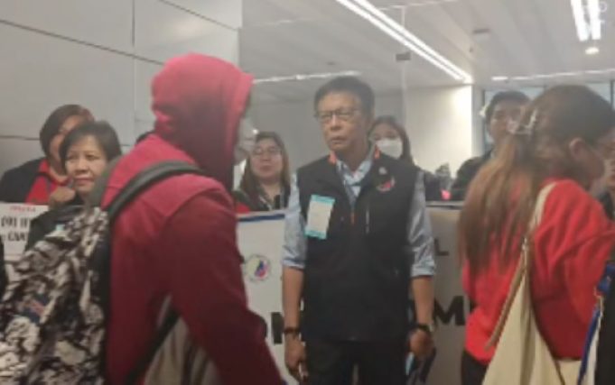 Philippines Repatriates 190 Workers Rescued from Cambodia Scam Hubs dmw-ofw-from-cambodia