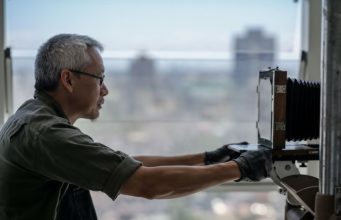 Bangkok-based Photographer Nico Sepe brings wet-plate collodion to Vientiane Nico Sepe Saint Benilde workshop