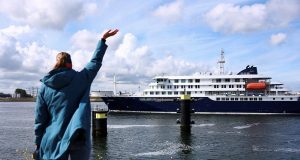 Philippines Thanks Netherlands for Support to Filipino Crew of Hantavirus-Stricken Vessel Dutch aid for Filipino crew on hantavirus-hit ship