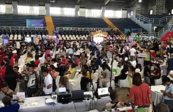 Philippines expands reintegration services for returning OFWs in Albay National Reintegration Network Fair at the Albay Astrodome